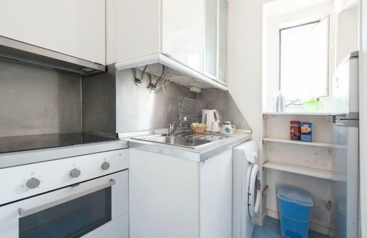 Cosy Alfama Apartment Lisbon Bagian luar foto