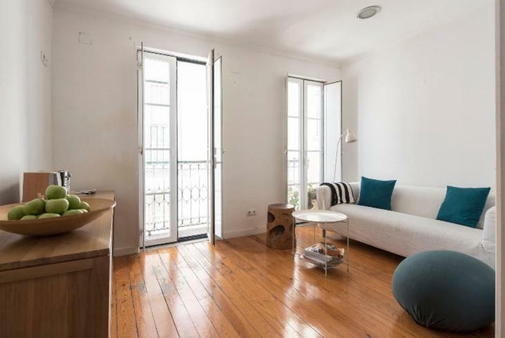 Cosy Alfama Apartment Lisbon Bagian luar foto